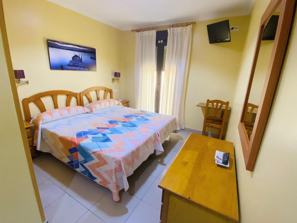 Hostal L'Anfora Denia Exterior photo
